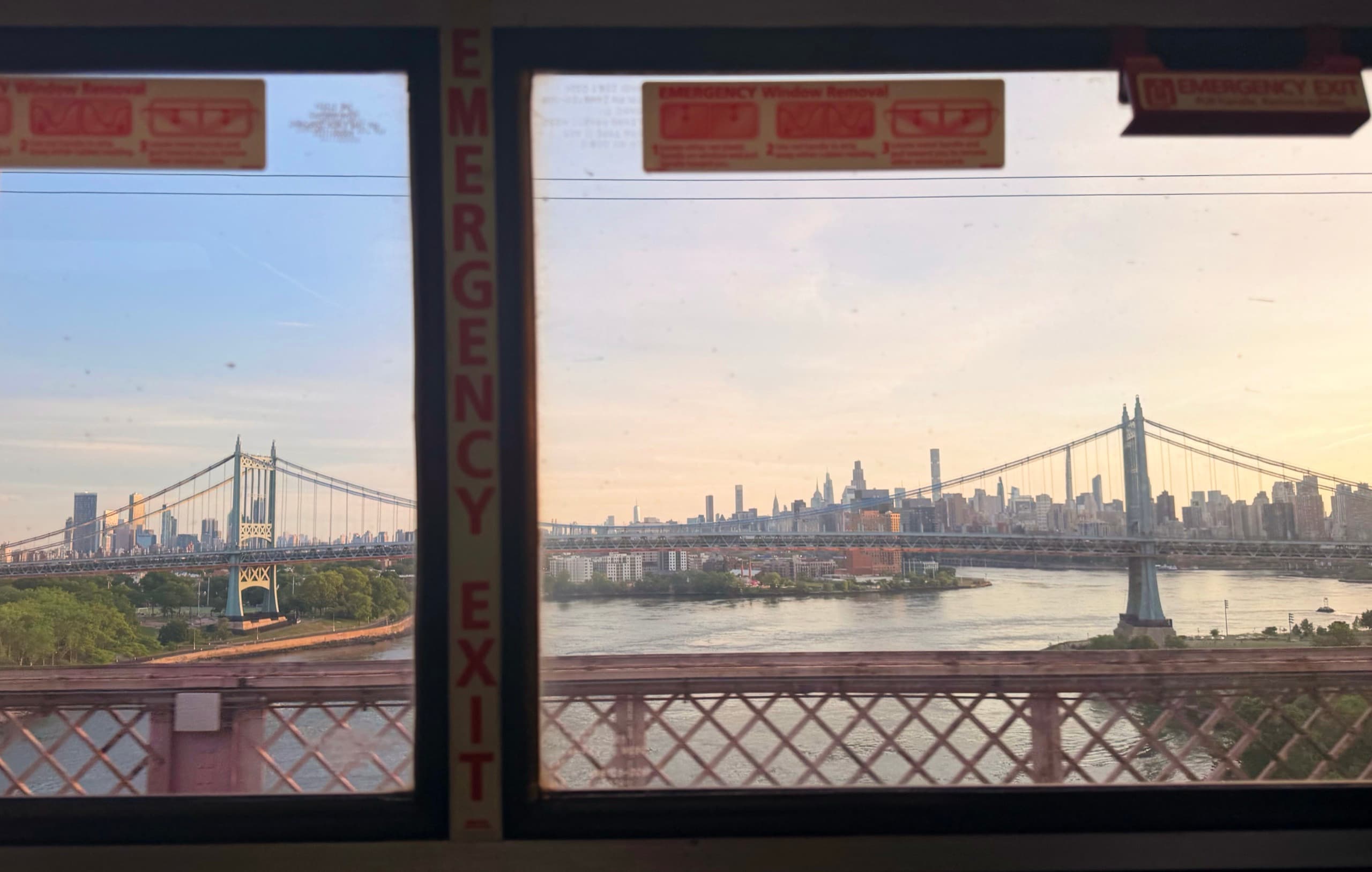East River bridges — New York